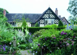 Wollerton Old Hall Garden